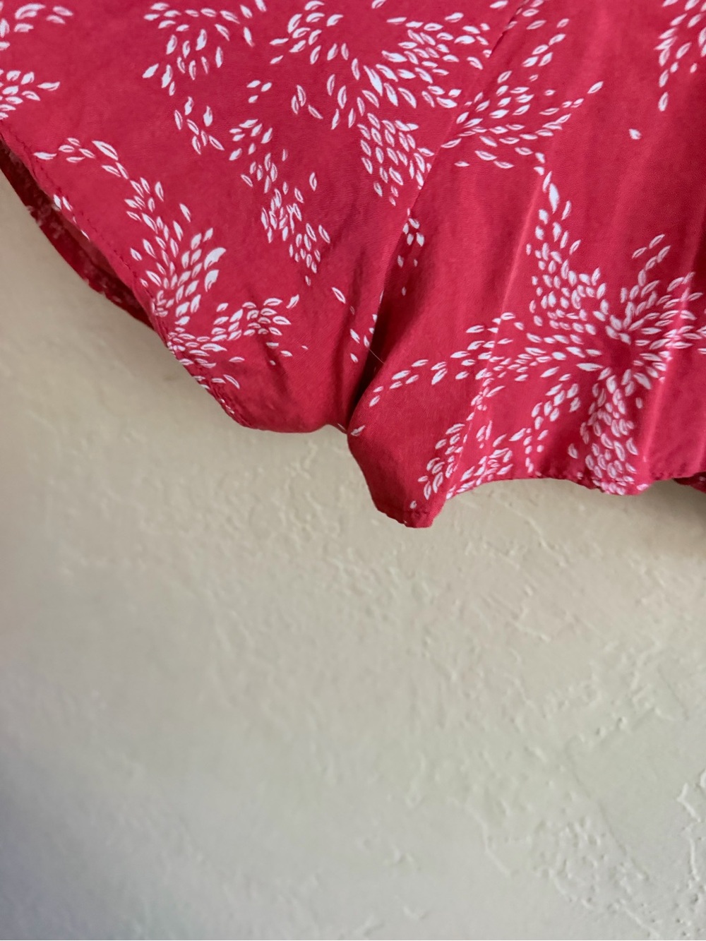 Princess Polly Red Printed Wrap Romper with Flutter Sleeves - Picture 4 of 8